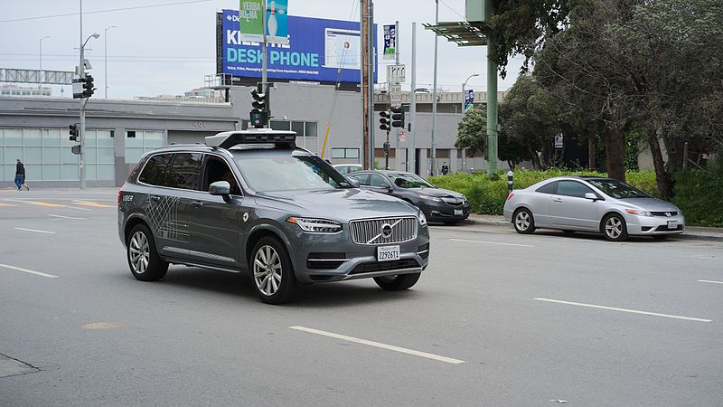https://commons.wikimedia.org/wiki/file：uber_self_driving_volvo_at_harrison_at_at_4th.jpg