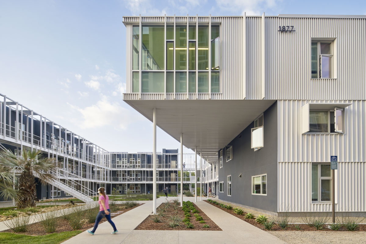 LOHA, SOM和Kevin Daly Architects合作设计UCSB的新学生公寓