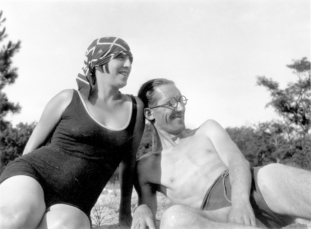 勒·柯布西耶和伊冯娜·加利斯的照片