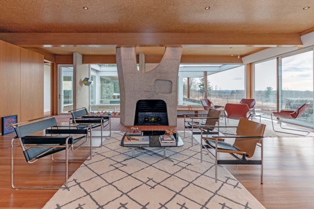 由Marcel Breuer在康涅狄格州利奇菲尔德设计的房子。