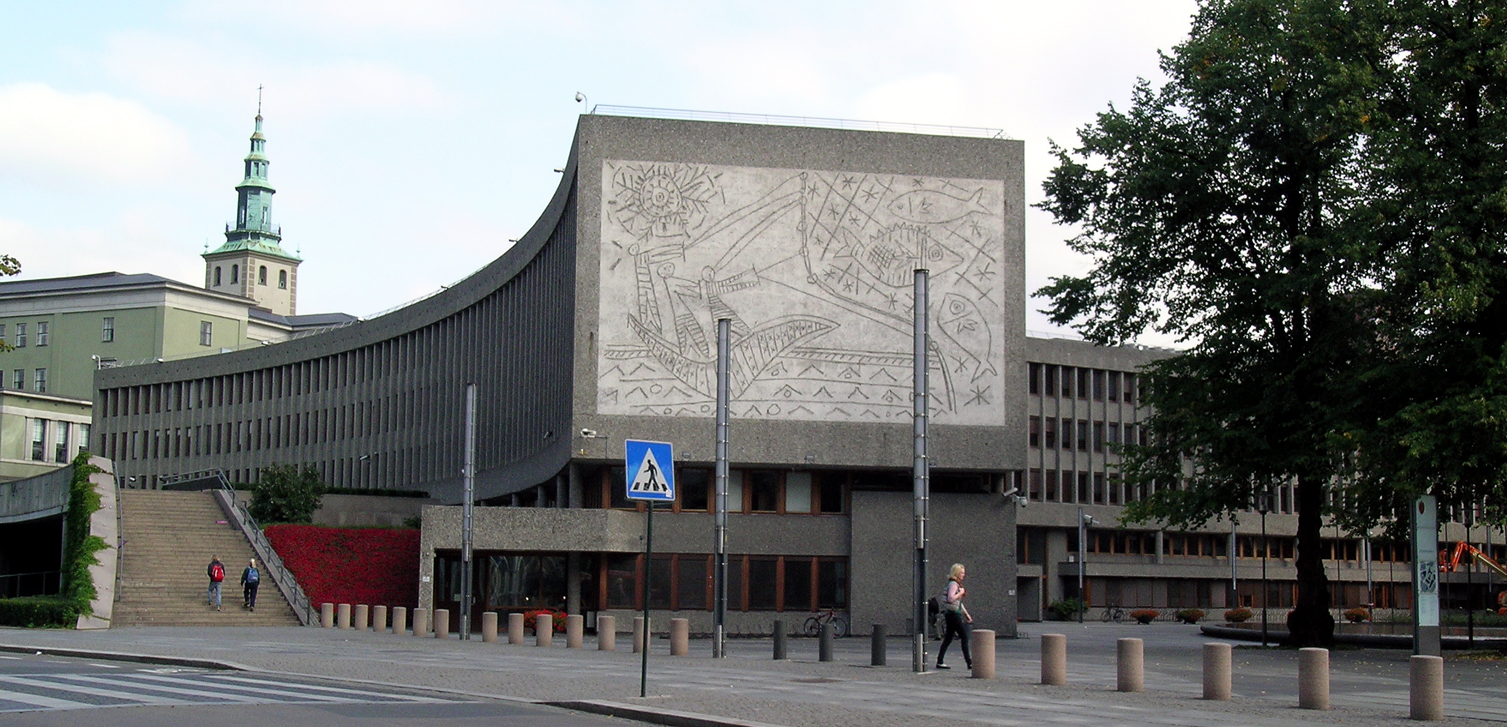 巴勃罗·毕加索在挪威奥斯陆y座建筑上的一幅公共壁画