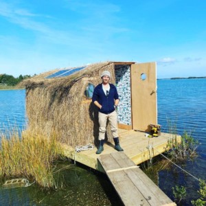 艺术家Scott Bluedorn和他的漂浮住宅bonac盲人
