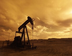 石油井架，美国能源生产的代表，今天的每日文摘的一部分
