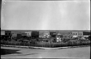 北达科他州100年前的样子，在一个边境小镇，展示了本土景观设计的影响