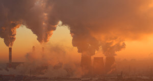 污染工厂造成的橙色天空