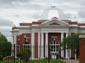 塔斯基吉大学的一座圆顶历史建筑