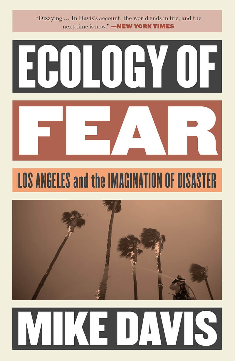 迈克·戴维斯的《恐惧生态学》的封面，Verso出版社出版