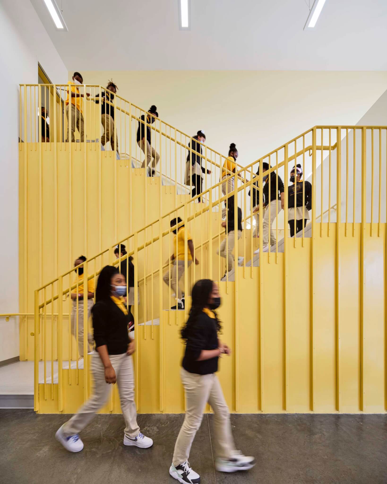 黄色的楼梯